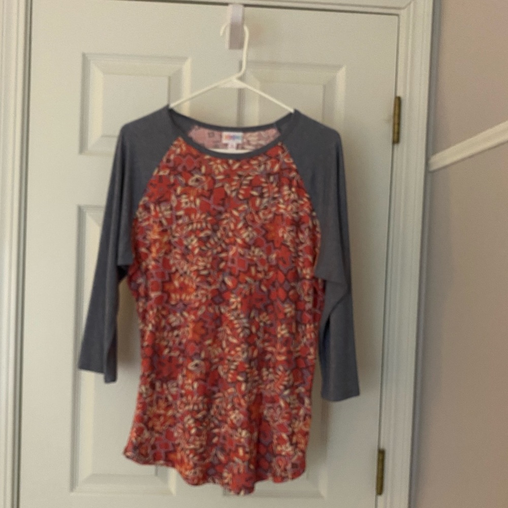 LuLaRoe Randy long sleeve T-shirt